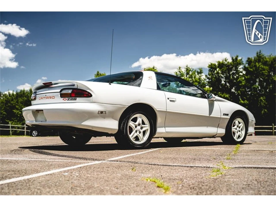 1997 Chevrolet Camaro 4th Gen - Image 17 of 31