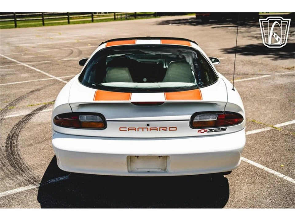 1997 Chevrolet Camaro 4th Gen - Image 12 of 31