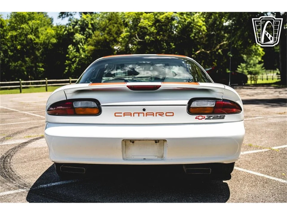 1997 Chevrolet Camaro 4th Gen - Image 13 of 31