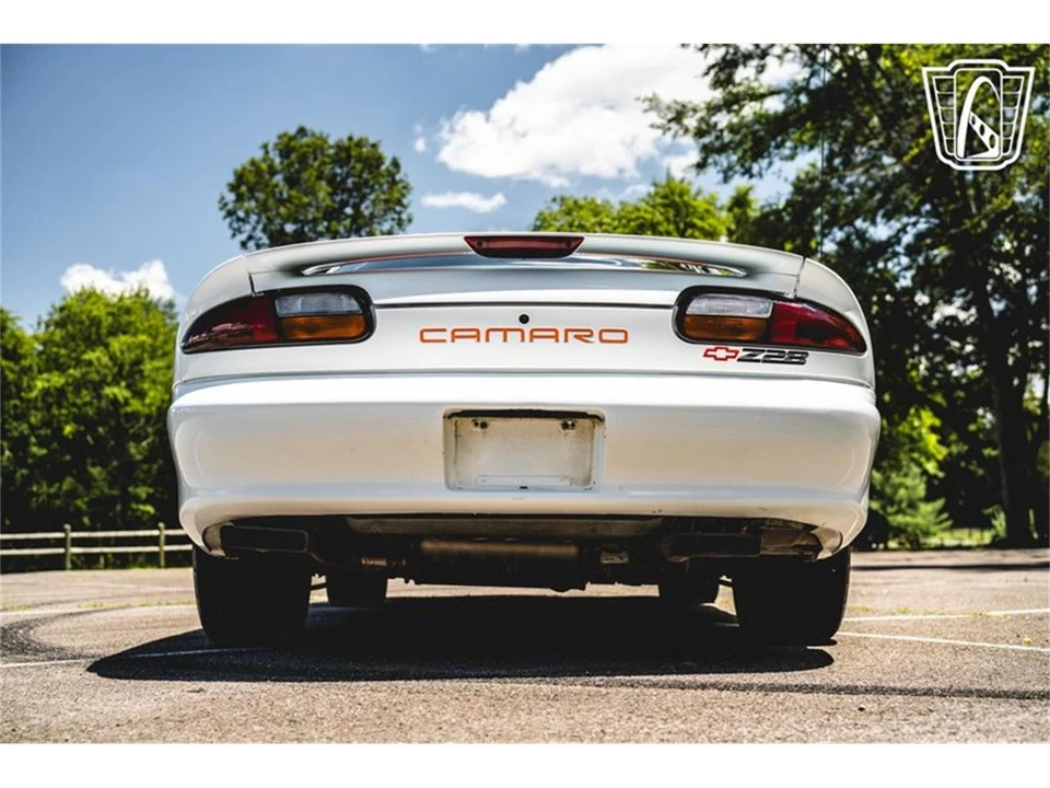 1997 Chevrolet Camaro 4th Gen - Image 14 of 31