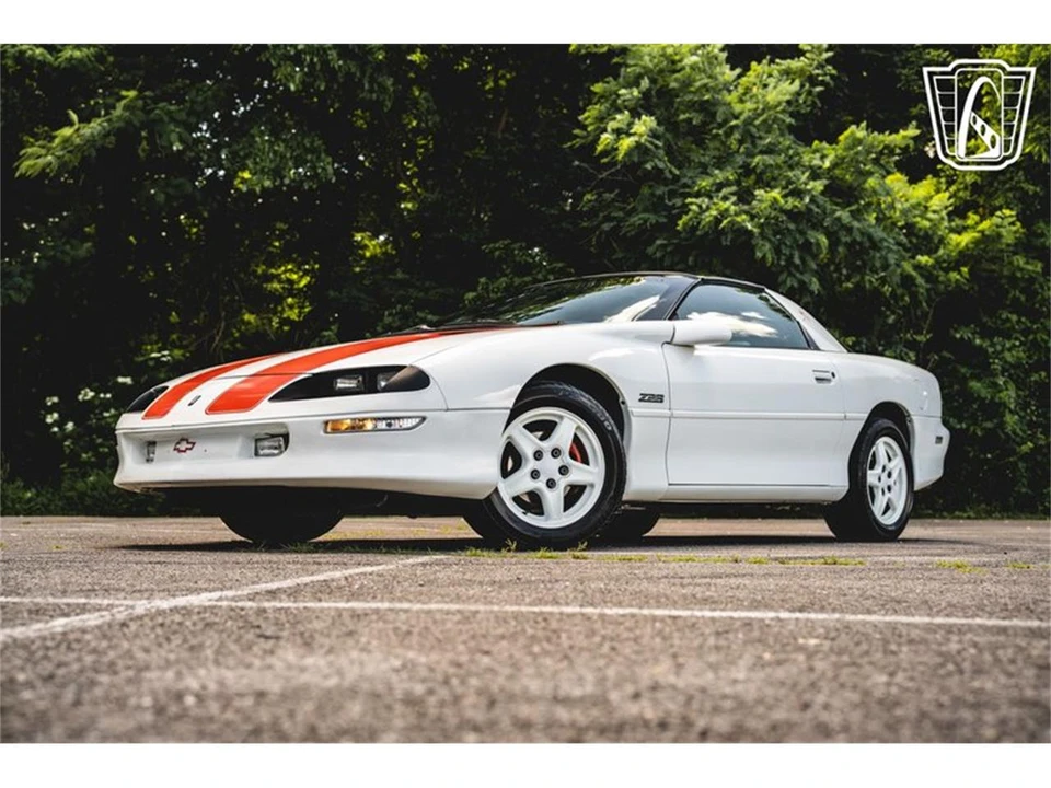1997 Chevrolet Camaro 4th Gen - Image 5 of 31