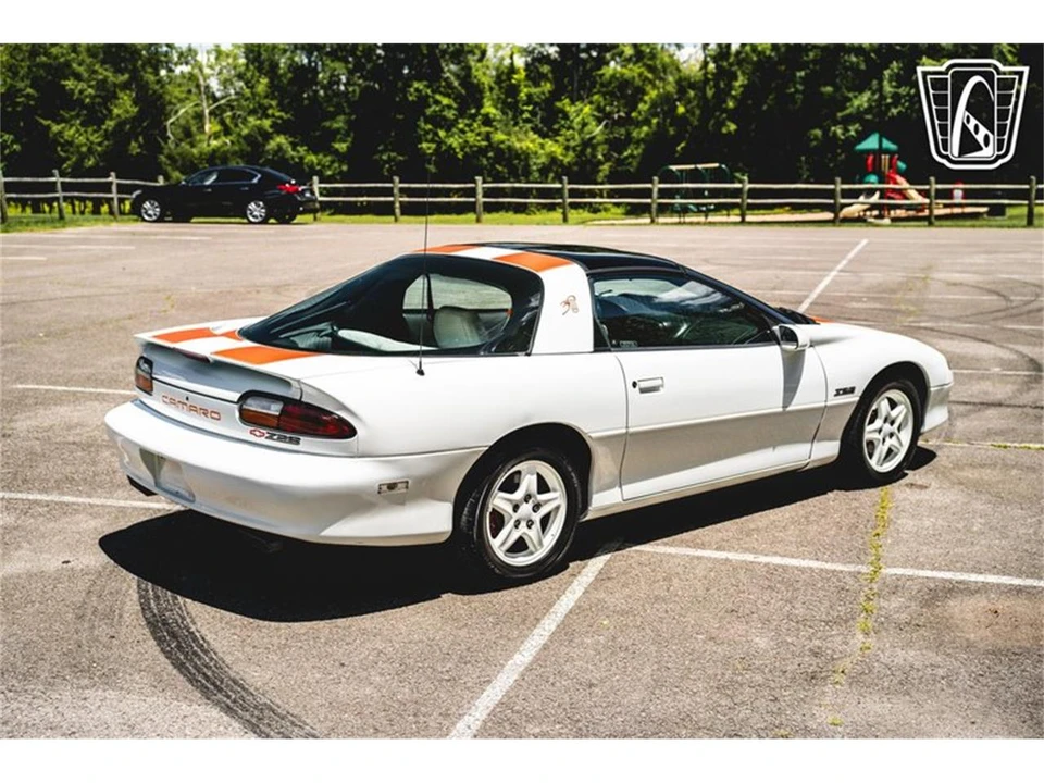 1997 Chevrolet Camaro 4th Gen - Image 15 of 31