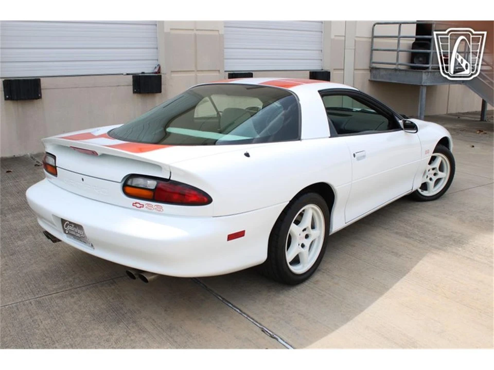 1997 Chevrolet Camaro 4th Gen - Image 12 of 31