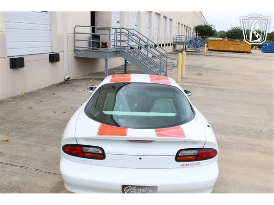 1997 Chevrolet Camaro 4th Gen - Image 8 of 31