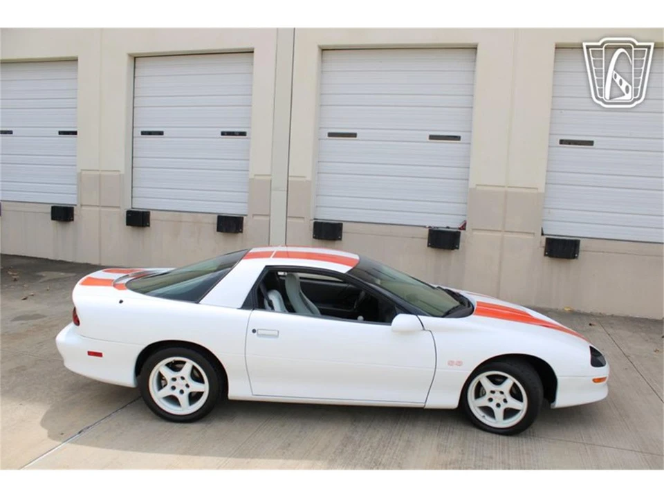 1997 Chevrolet Camaro 4th Gen - Image 14 of 31
