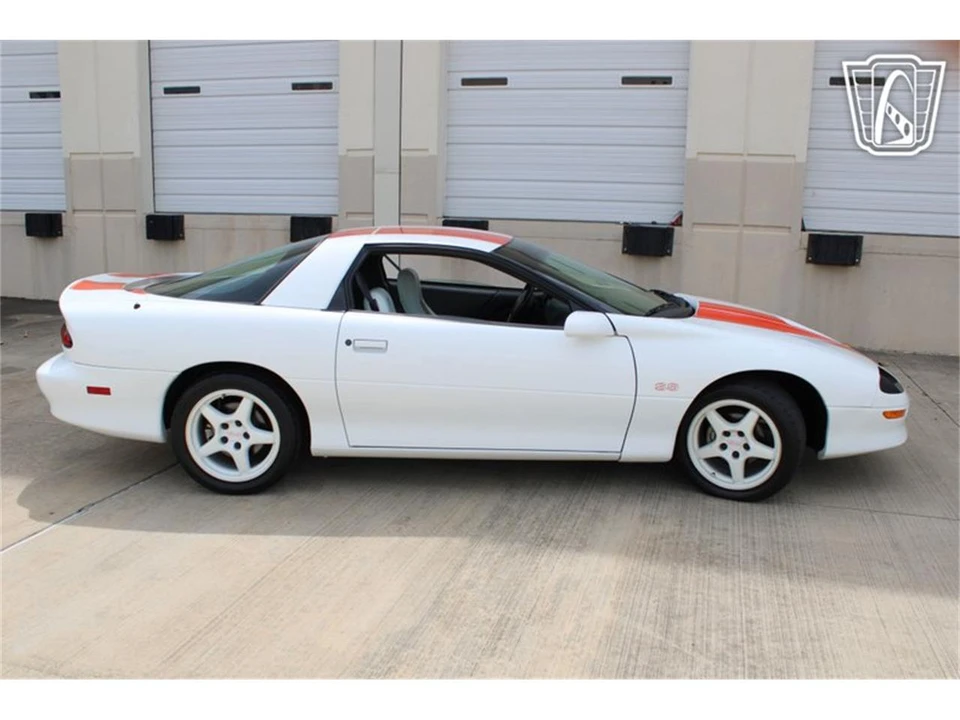 1997 Chevrolet Camaro 4th Gen - Image 15 of 31
