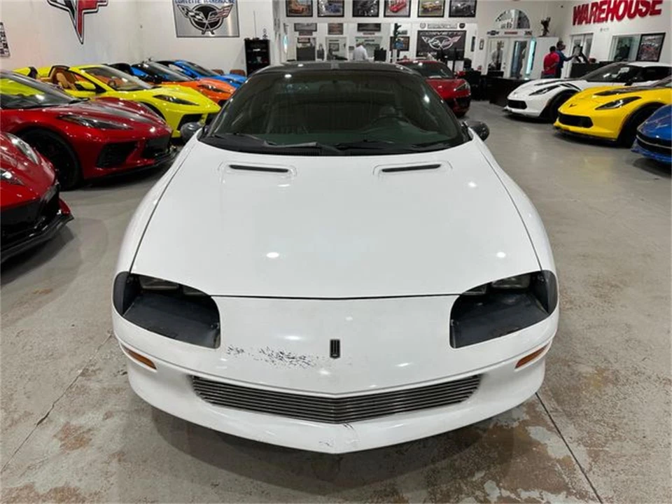 1997 Chevrolet Camaro 4th Gen - Image 8 of 30