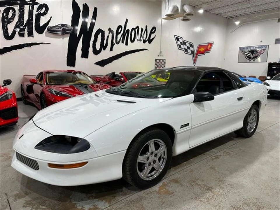 1997 Chevrolet Camaro 4th Gen - Image 6 of 30