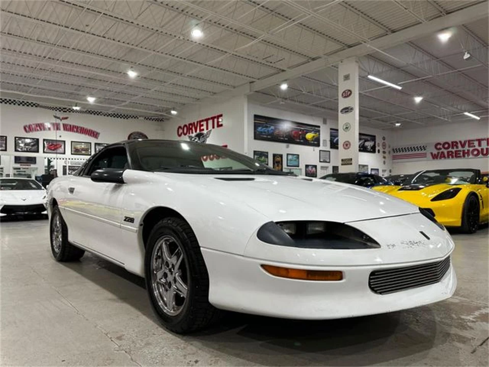 1997 Chevrolet Camaro 4th Gen - Image 15 of 30