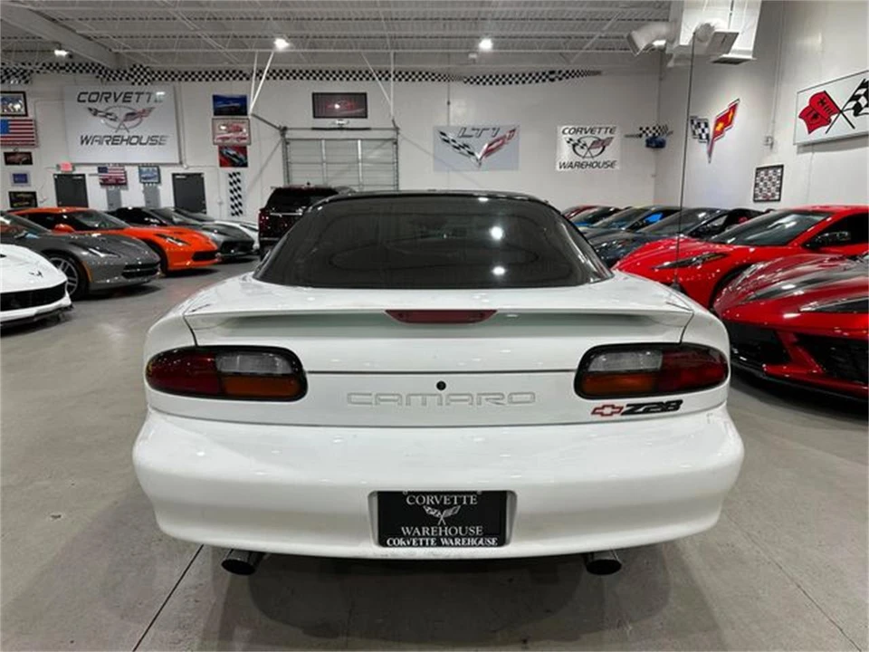 1997 Chevrolet Camaro 4th Gen - Image 26 of 30