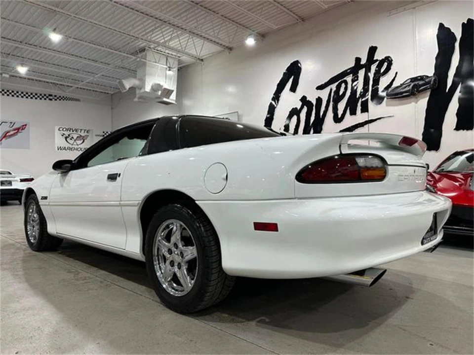 1997 Chevrolet Camaro 4th Gen - Image 28 of 30