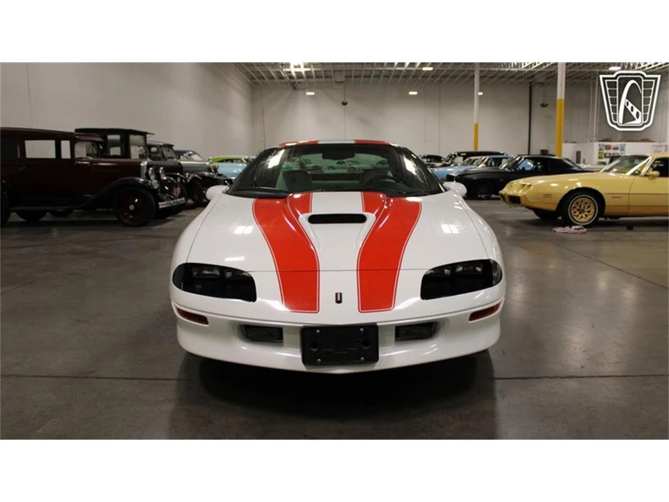 1997 Chevrolet Camaro 4th Gen - Image 11 of 31