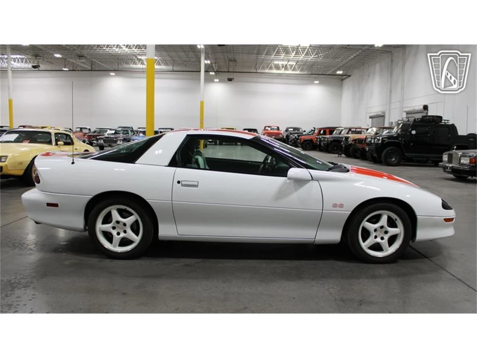 1997 Chevrolet Camaro 4th Gen - Image 17 of 31