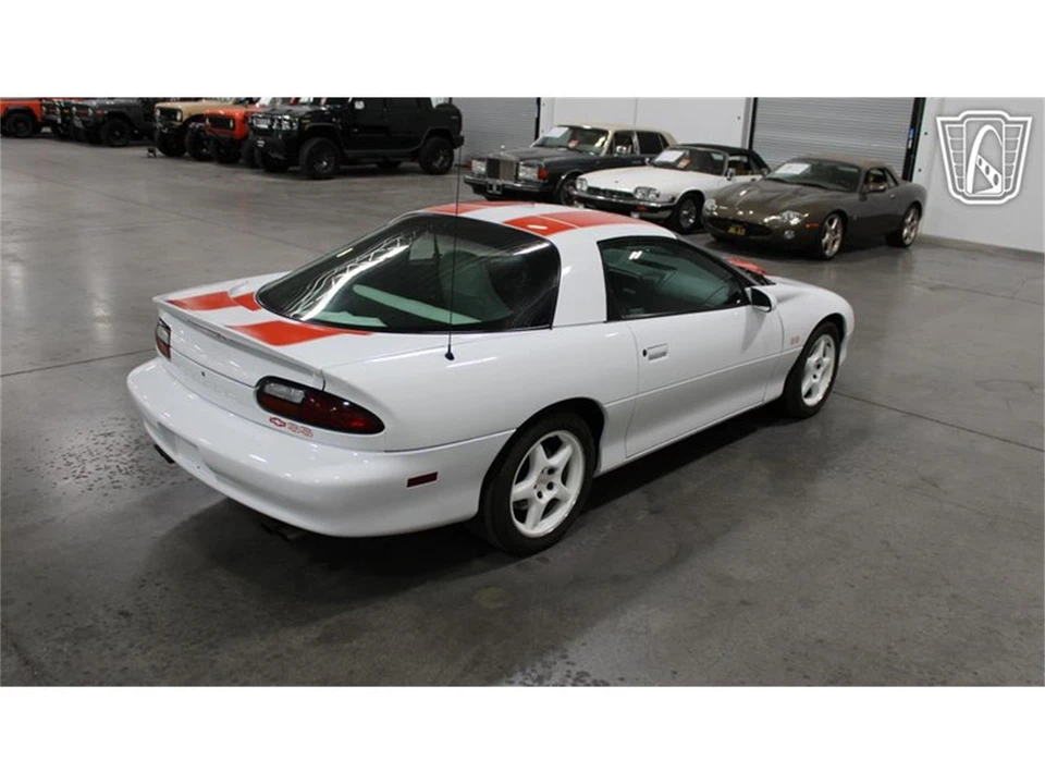 1997 Chevrolet Camaro 4th Gen - Image 8 of 31