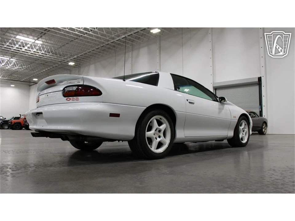1997 Chevrolet Camaro 4th Gen - Image 24 of 31