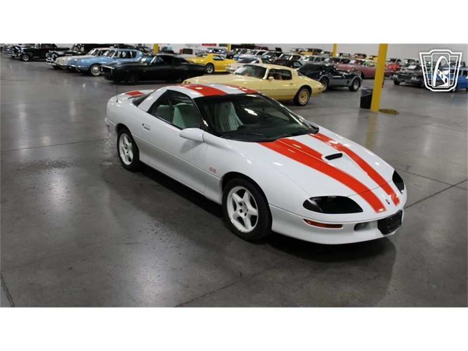 1997 Chevrolet Camaro 4th Gen - Image 10 of 31