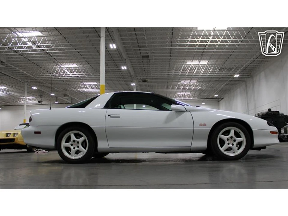 1997 Chevrolet Camaro 4th Gen - Image 25 of 31