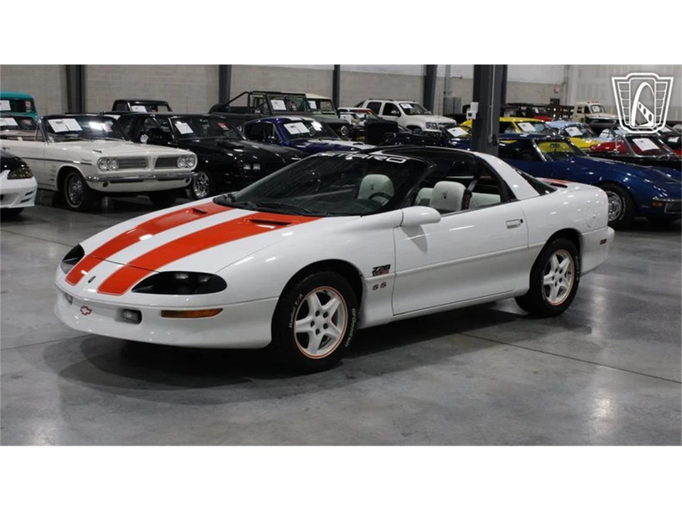 1997 Chevrolet Camaro 4th Gen - Image 2 of 31