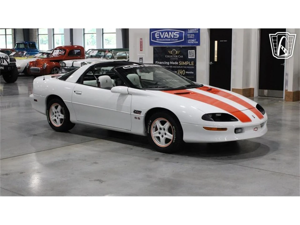 1997 Chevrolet Camaro 4th Gen - Image 5 of 31