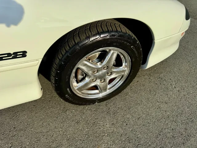 1997 Chevrolet Camaro 4th Gen - Image 21 of 31