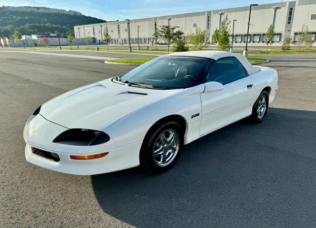 1997 Chevrolet Camaro 4th Gen - Image 11 of 31