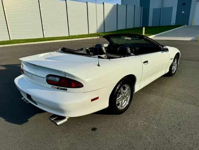 1997 Chevrolet Camaro 4th Gen - Image 8 of 31