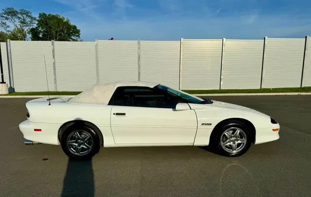 1997 Chevrolet Camaro 4th Gen - Image 15 of 31