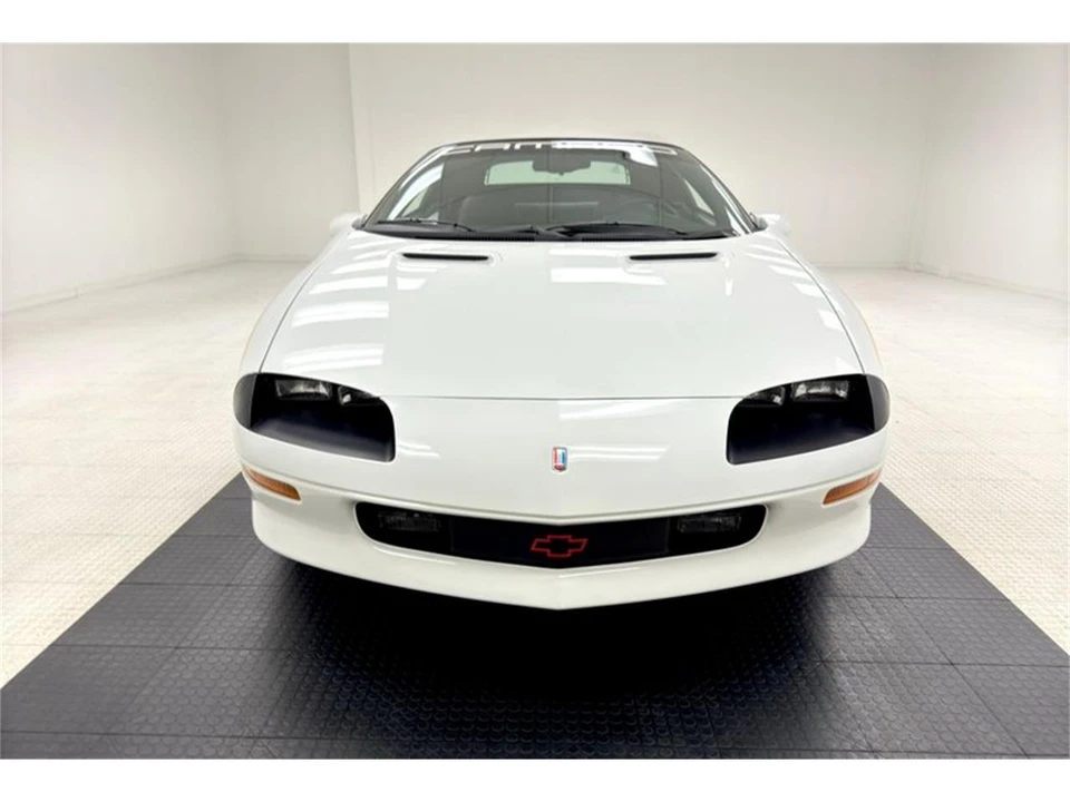 1997 Chevrolet Camaro 4th Gen - Image 11 of 31