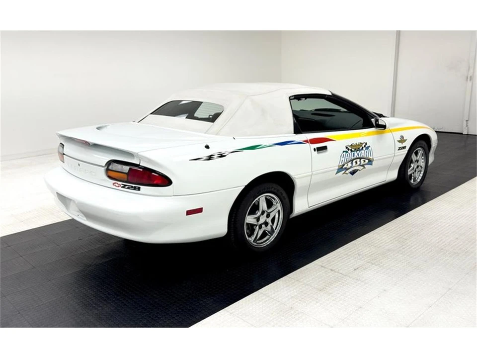 1997 Chevrolet Camaro 4th Gen - Image 8 of 31
