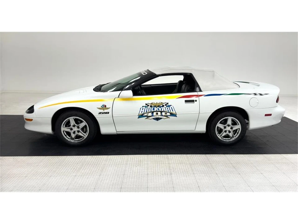 1997 Chevrolet Camaro 4th Gen - Image 3 of 31