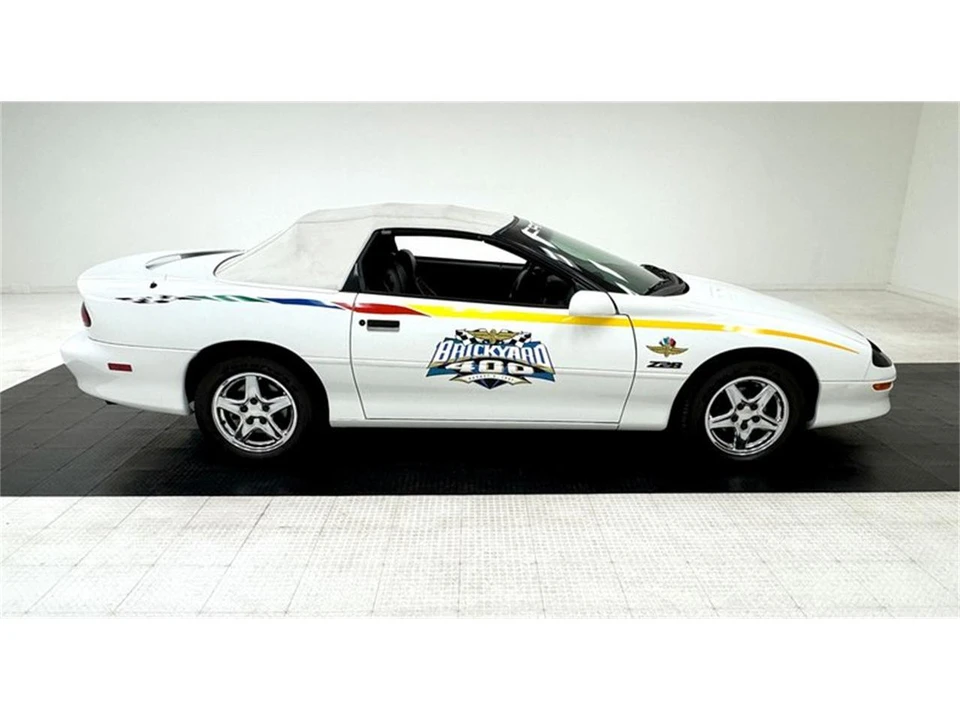 1997 Chevrolet Camaro 4th Gen - Image 9 of 31