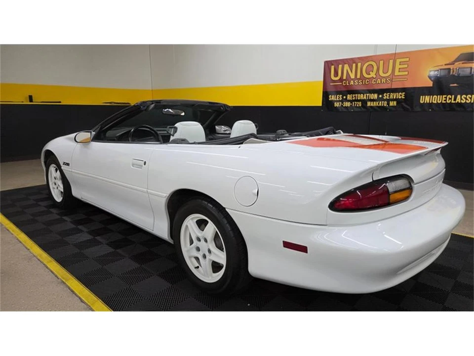 1997 Chevrolet Camaro 4th Gen - Image 6 of 31