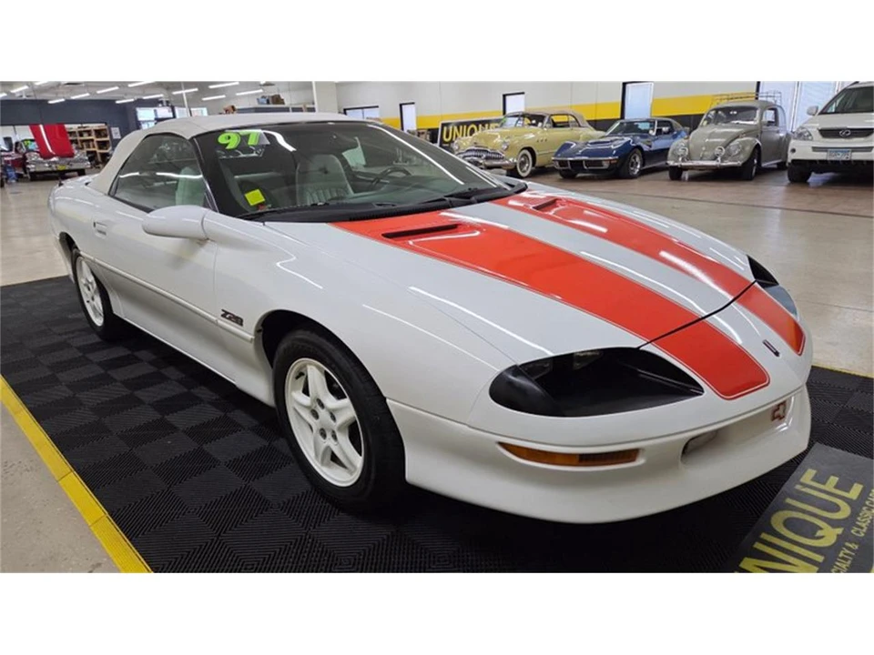1997 Chevrolet Camaro 4th Gen - Image 16 of 31