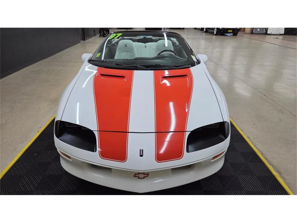 1997 Chevrolet Camaro 4th Gen - Image 2 of 31