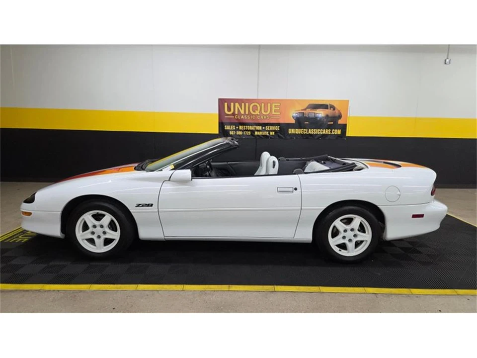1997 Chevrolet Camaro 4th Gen - Image 7 of 31