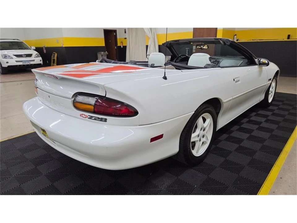1997 Chevrolet Camaro 4th Gen - Image 4 of 31
