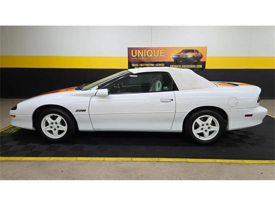 1997 Chevrolet Camaro 4th Gen - Image 20 of 31