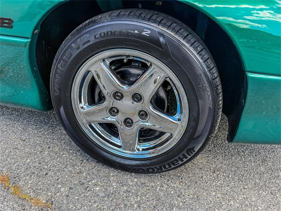 1997 Chevrolet Camaro 4th Gen - Image 28 of 31