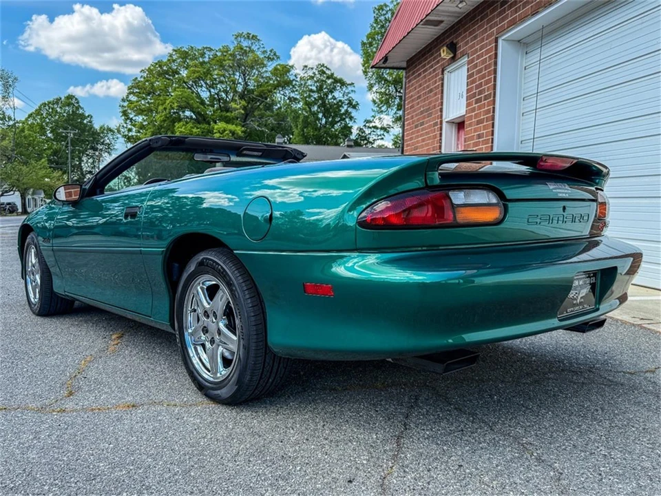 1997 Chevrolet Camaro 4th Gen - Image 17 of 31