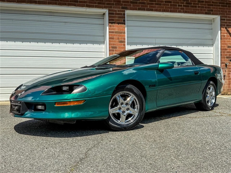 1997 Chevrolet Camaro 4th Gen - Image 12 of 31