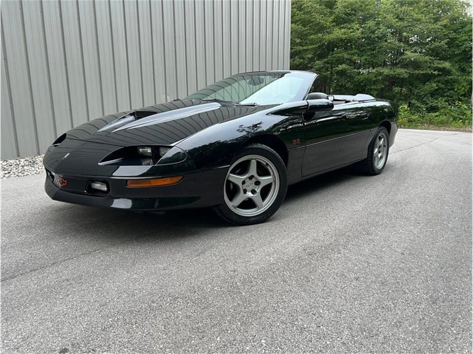 1997 Chevrolet Camaro 4th Gen - Image 8 of 31