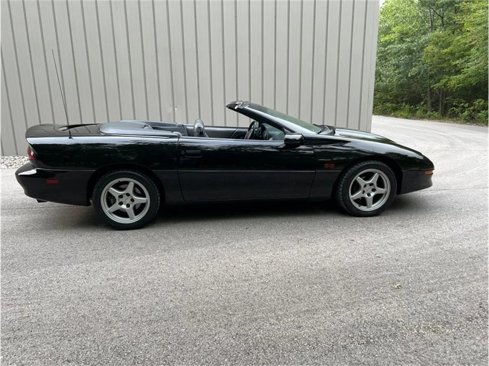 1997 Chevrolet Camaro 4th Gen - Image 18 of 31
