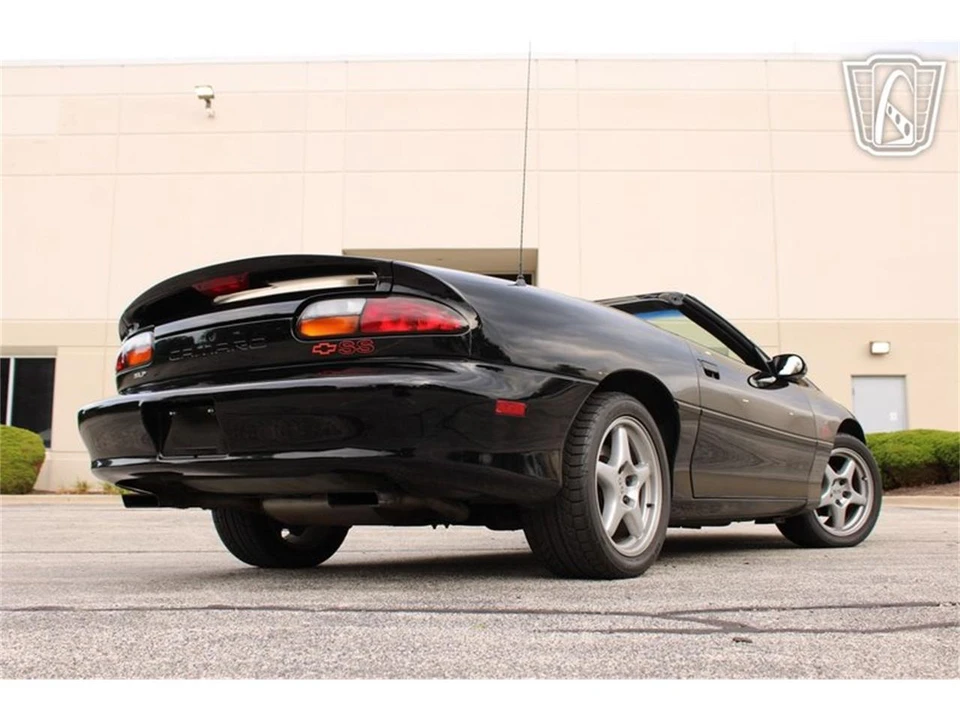1997 Chevrolet Camaro 4th Gen - Image 16 of 31