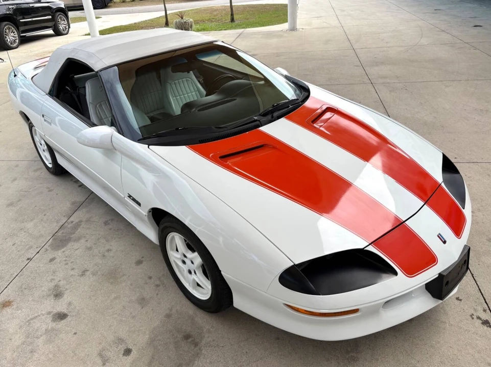 1997 Chevrolet Camaro - Image 22 of 31