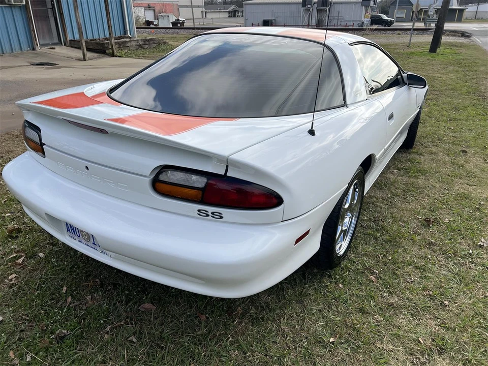 1997 Chevrolet Camaro SS 4th Gen - Image 6 of 28