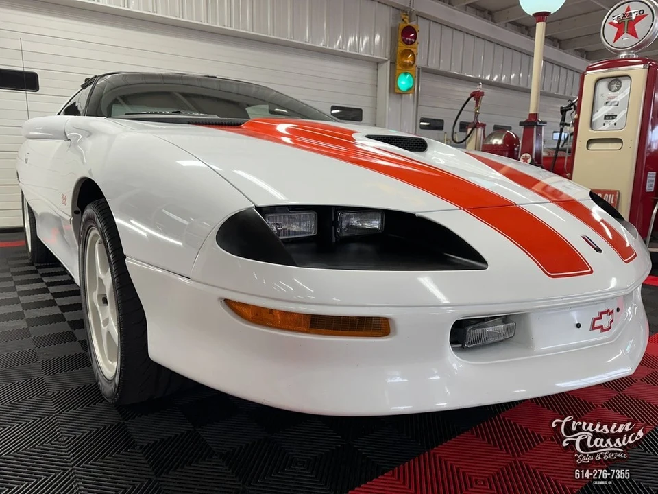 1997 Chevrolet Camaro SS 4th Gen - Image 5 of 12