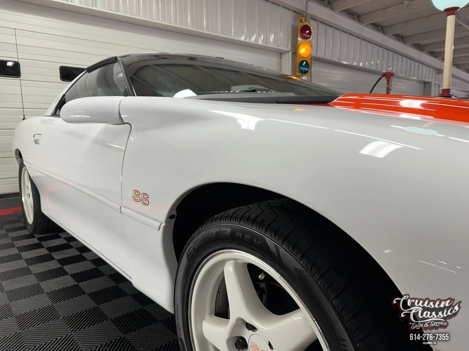 1997 Chevrolet Camaro SS 4th Gen - Image 4 of 12