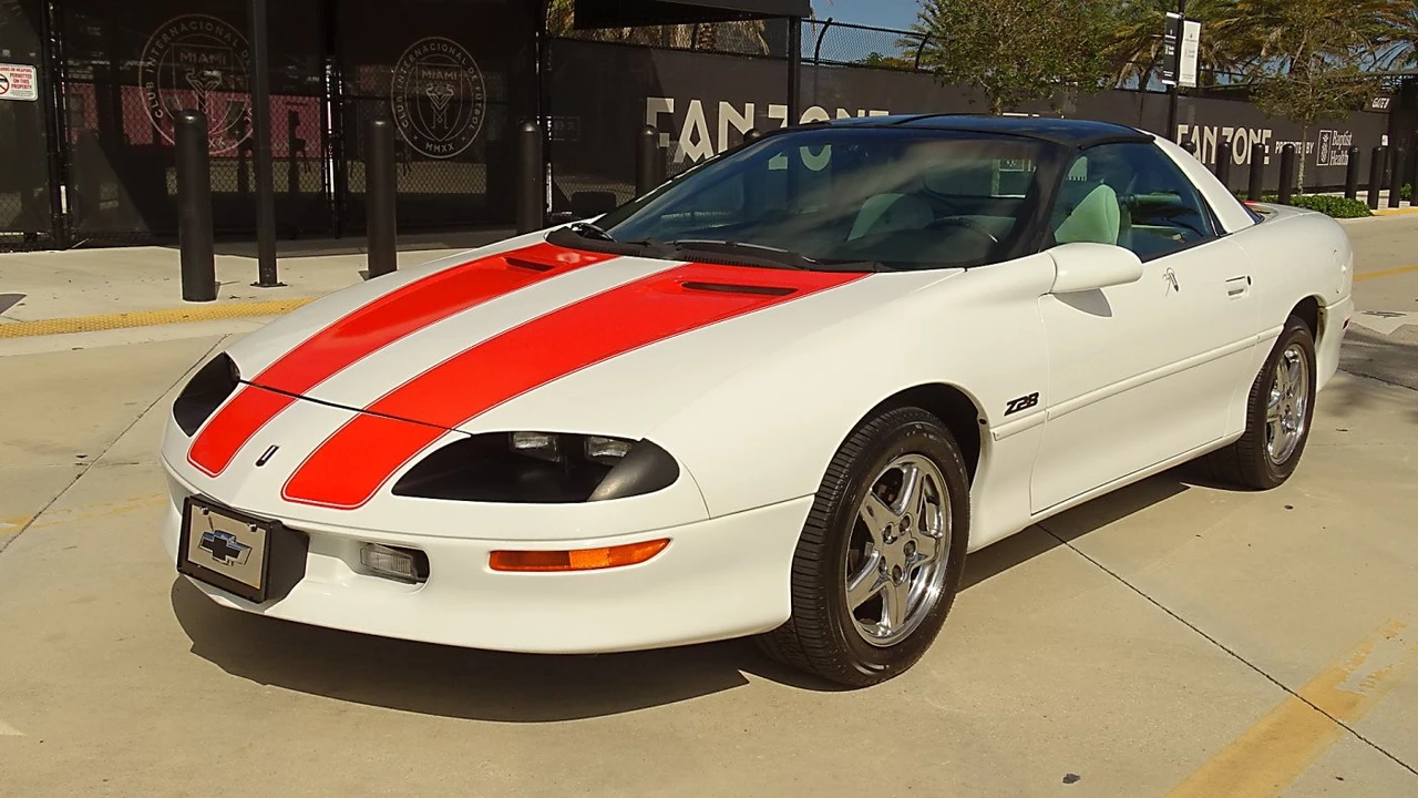 1997 Chevrolet Camaro 4th Gen - Image 7 of 21