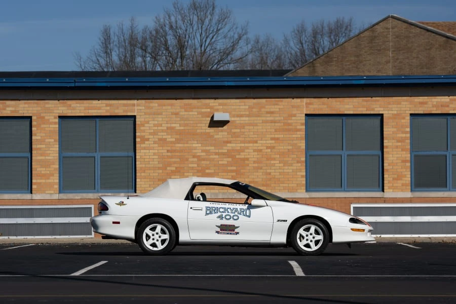 1997 Chevrolet Camaro 4th Gen - Image 2 of 28