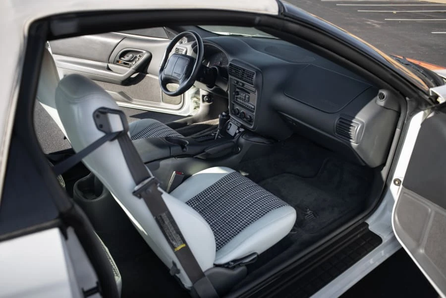1997 Chevrolet Camaro 4th Gen - Image 18 of 28